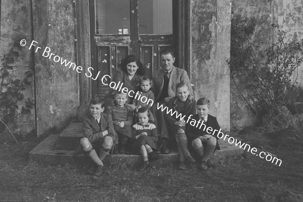 MR.DOWDS(FORESTRY) & FAMILY BEFORE LEAVING